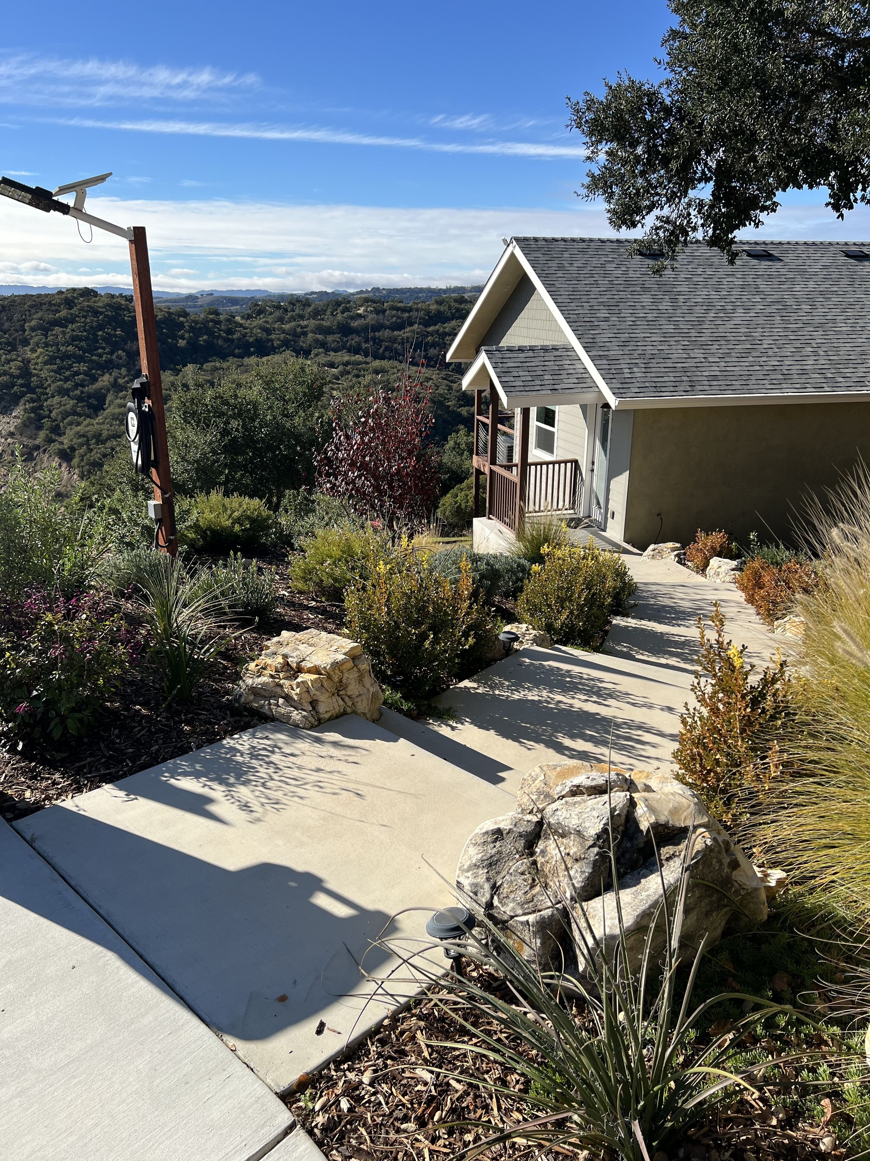 Cottage on Our Hill (w/ EV Charger)