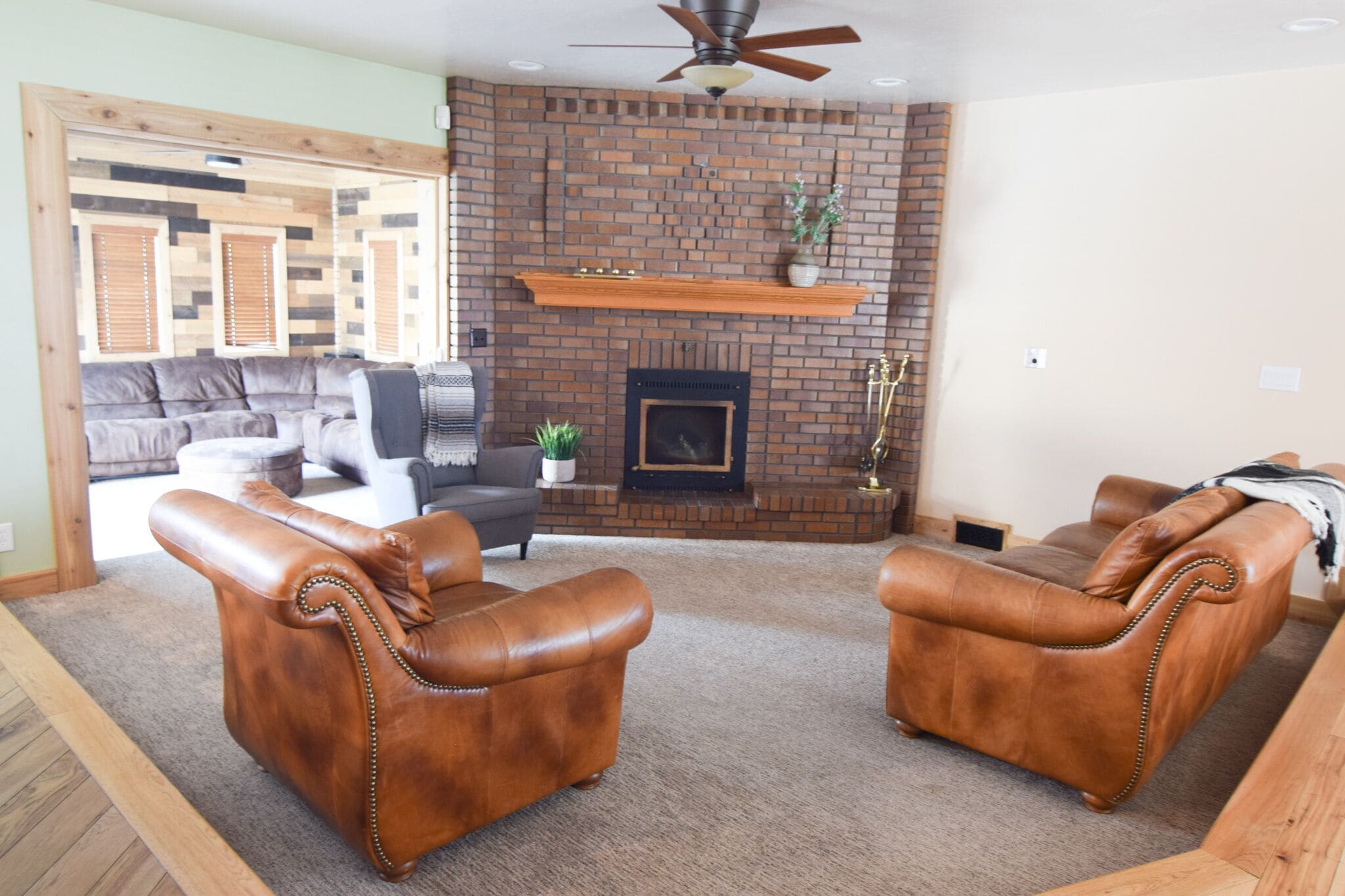 Flat-screen TV, fireplace, streaming services, stereo