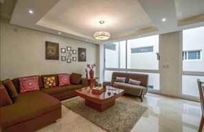 Interior - Coyoacán Florida Luxury Apartment 2parking / 4BR / 3BA (Ciudad de México)