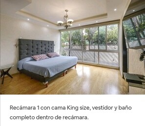 4 habitaciones, tabla de planchar con plancha, wifi y ropa de cama 
