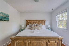 4 bedrooms, iron/ironing board, travel cot, WiFi