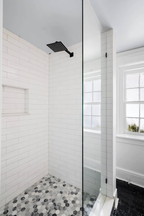 Bathtub, hair dryer, towels