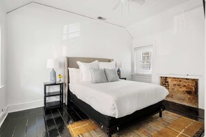 2 bedrooms, iron/ironing board, travel cot, WiFi