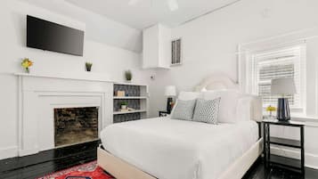 2 slaapkamers, een strijkplank/strijkijzer, reisbedje, wifi