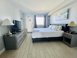 1 bedroom, in-room safe, iron/ironing board, WiFi