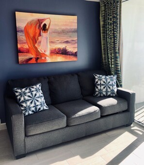 Smart TV, DVD player - Newly renovated 15th floor Direct Oceanfront Condo (Myrtle Beach)