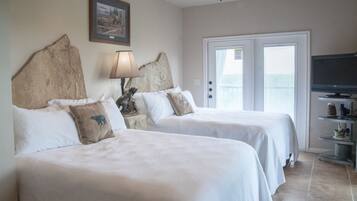 4 habitaciones, tabla de planchar con plancha y wifi gratis