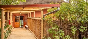 Ingagi Villa; Family room for 4-5 people