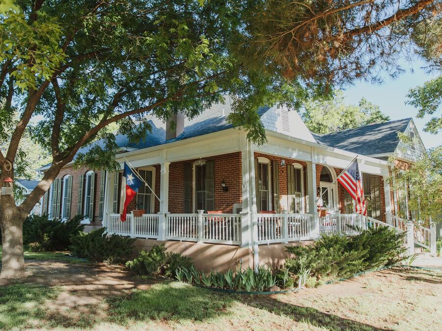 Fachada da propriedade