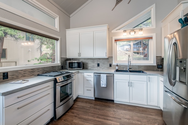 Frigorífic, microones, forn i placa de cuina