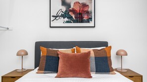 2 bedrooms, iron/ironing board, free WiFi, bed sheets - BOUTIQUE STAYS - Axel Apartments 201 The Clarke (Glen Iris)