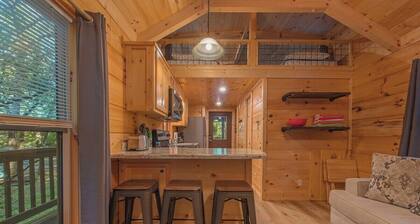 Celina Cabin | Nature Cabin Near Downtown Chattanooga
