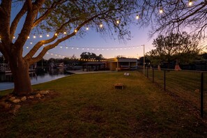 Property grounds - Luxury WATERFRONT home with HEATED POOL AND SPA Sleeps 28+ (Kingsland)