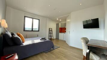 Studio Confort, accessible aux personnes à mobilité réduite (Juan de la Cierva) | 1 chambre