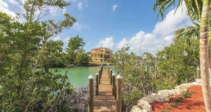 SUMMER SPECIALS! 5 Bedrm,5 bath, Elevator, Dock, Private Pool, Walk to beach!