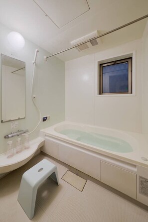 Apartment, 3 Bedrooms | Bathroom