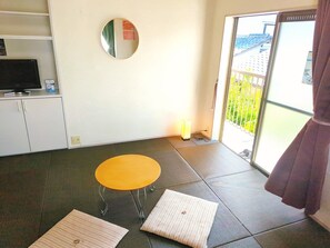 Japanese-style Room | Free WiFi - 大阪 堺のお宿 「旧星賀亭」 Osaka Kyuhoshigatei - Classic Japanese Heritage Inn (Sakai)