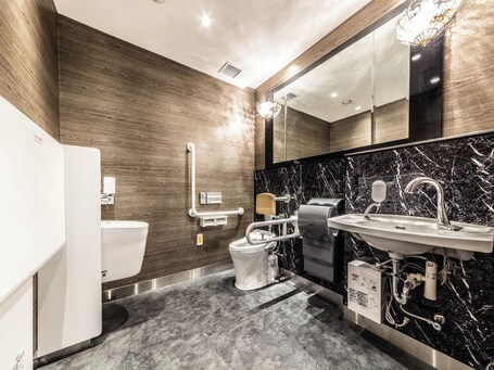 Apa Hotel Higashi Shinjuku Kabukicho Tower - Image 12