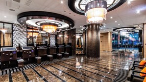 Interior - Apa Hotel Higashi Shinjuku Kabukicho Tower (Tokyo)