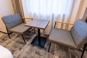 In-room safe, desk, soundproofing, free WiFi