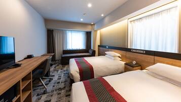 Deluxe Twin Room, Non Smoking (with Bathtub) | In-room safe, desk, soundproofing, free WiFi
