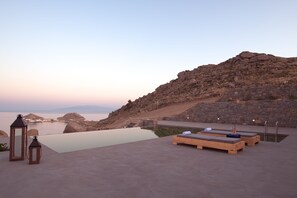 Außenpool, Infinity-Pool