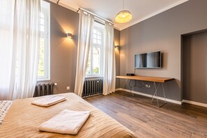 Appartamento, 2 camere da letto | 2 camere, ferro/asse da stiro, Wi-Fi gratuito, lenzuola