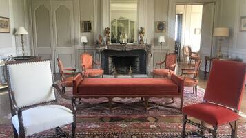 Castle | Living area