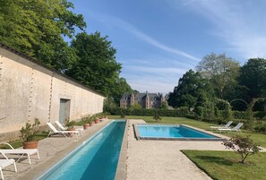 Piscine extérieure (ouverte en saison)