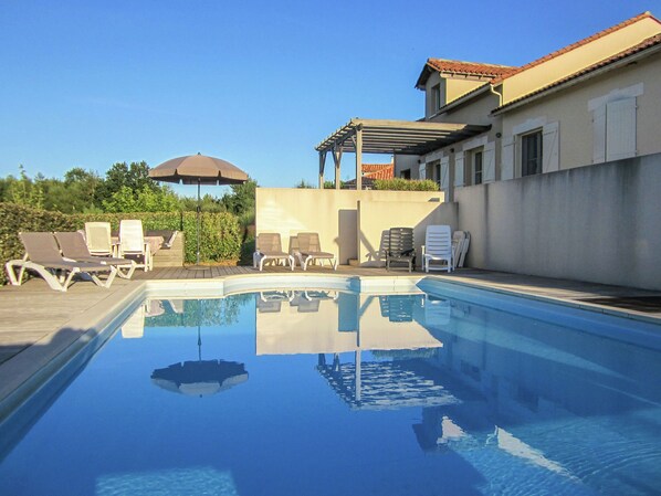 Piscine extérieure