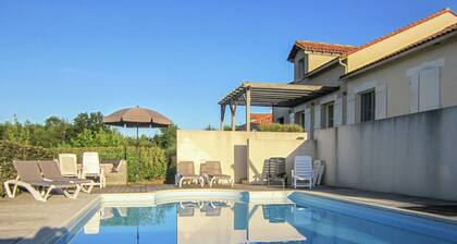 Luxury Villa With Private Pool Overlooking a Challenging 18-hole Golf Course