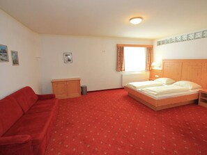 Leilighet | 4 soverom, individuelt innredet og sengetøy