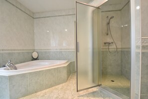 Ferienhaus | Badezimmer