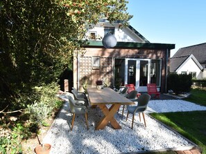 Exterior - Quaint Holiday Home near Schoorl Dunes (Schoorl)