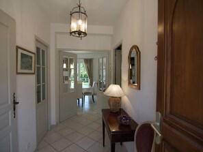 Reception - Smashing Villa in Campagnan With Swimming Pool (Campagnan)
