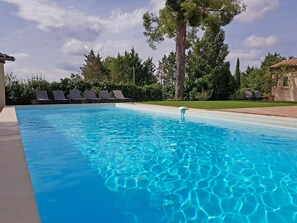 Outdoor pool - Smashing Villa in Campagnan With Swimming Pool (Campagnan)