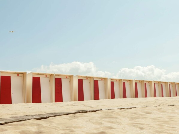 Exterior - Holiday Home in Bergen aan Zee With Terrace (Bergen aan Zee)