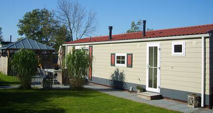 Authentic Chalet with Garden near Wadden Sea