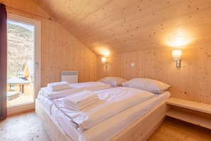 Chalet | 4 chambres, ameublement unique, literie fournie
