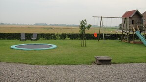 Garden - Spacious Farmhouse in Ijzendijke With Garden (IJzendijke)