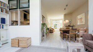 Dining - Modern Holiday Home in Bloemendaal With Garden (Bloemendaal)