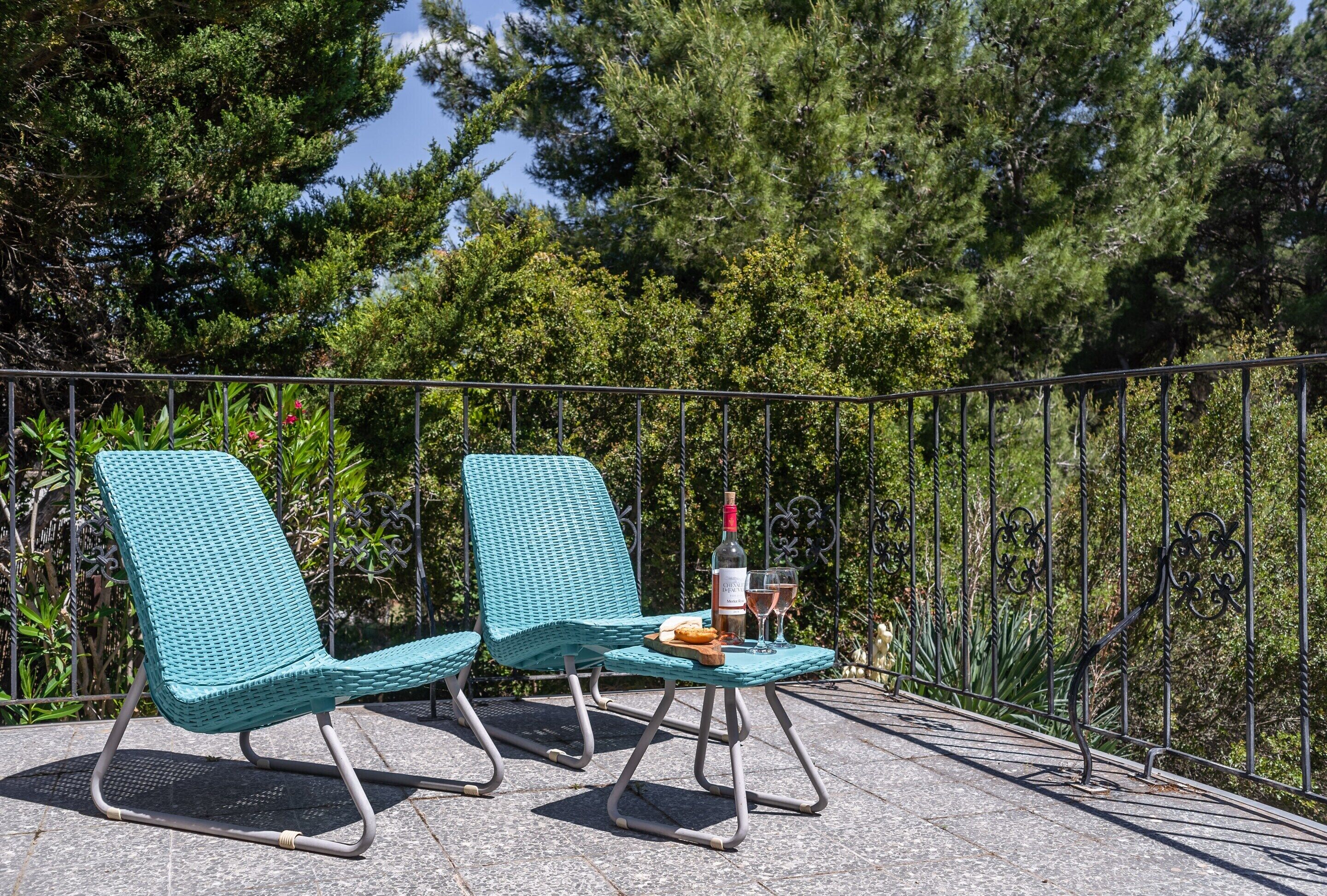 Villa | Balcony
