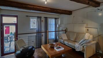 Apartment | Living room