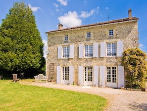 Exterior - Luxury Mansion in La Forêt-de-tessé With Swimming Pool (La Foret-de-Tesse)