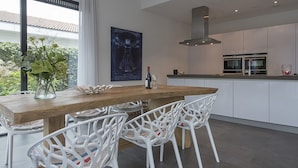 Dining - Modern House in a Quiet Park in Harderwijk with Hot Tub (Zeewolde)