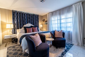2 bedrooms, iron/ironing board, travel cot, free WiFi