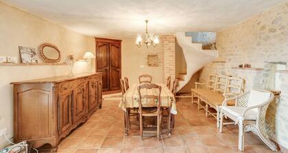 Villa in Les Mages With Swimming Pool