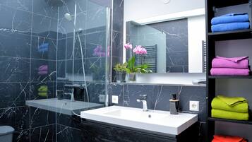Bungalow | Bathroom