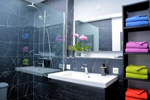 Bungalow | Bathroom