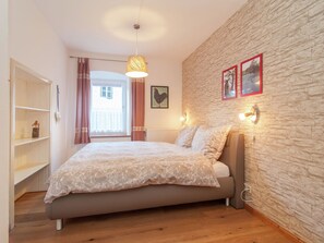 Apartment | 2 bedrooms, individually furnished